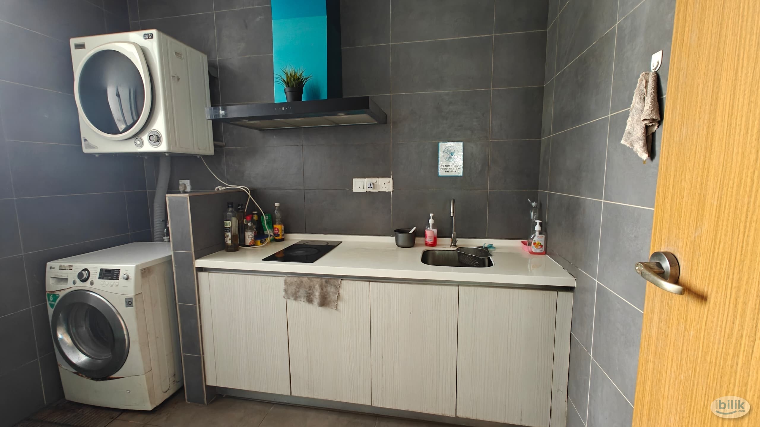 Middle Room Female Unit at Old Klang Road (Car Park Available) - Image 3