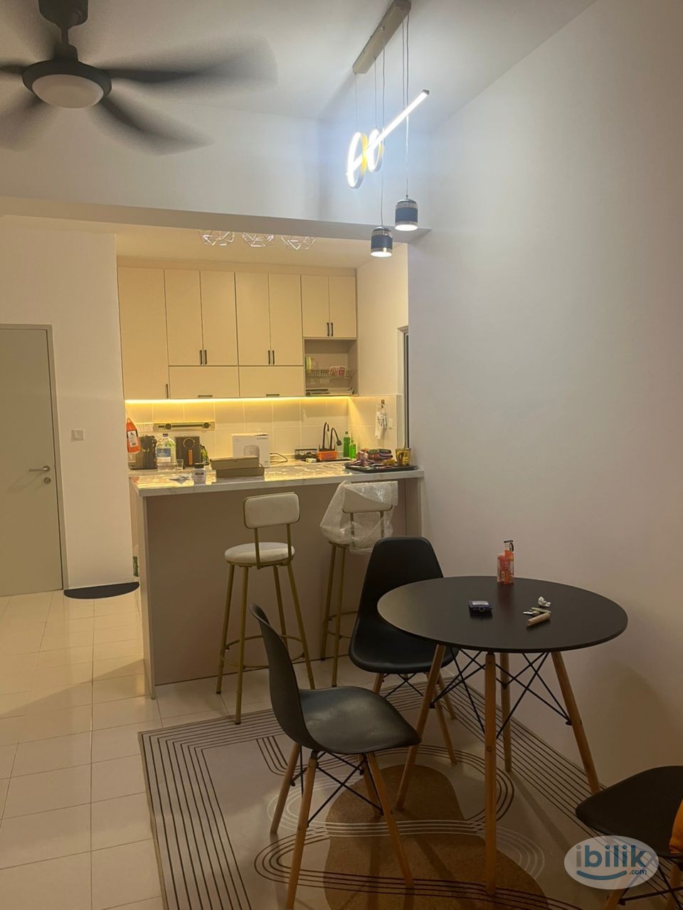 Middle Room at Sentul, Kuala Lumpur - Image 2