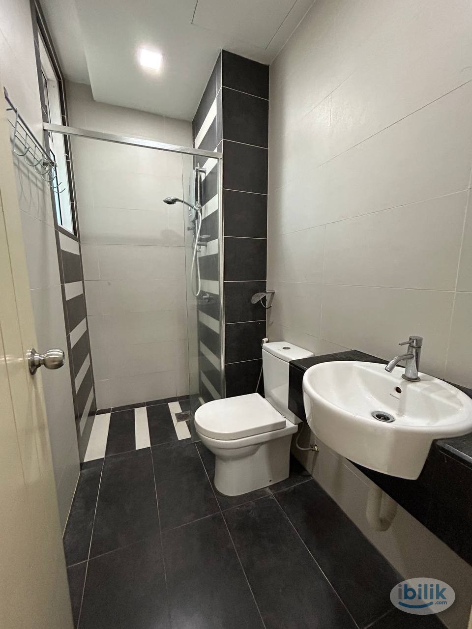 Single Room at Central Residence, Sungai Besi, Kuala Lumpur - Image 5