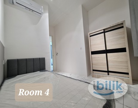 Single Room at Quay West, Penang - Image 1