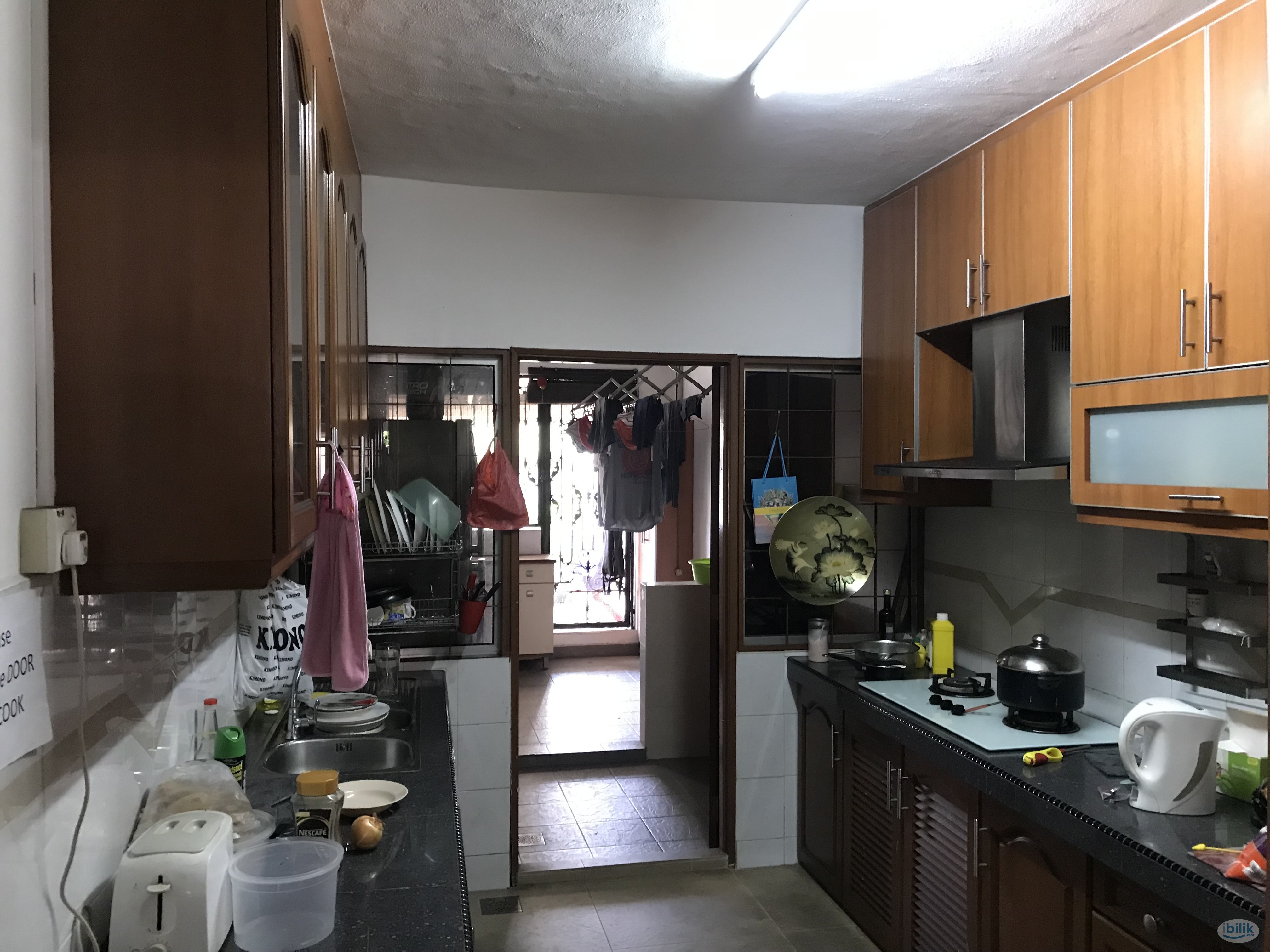 Single Room at Sri Hartamas, Kuala Lumpur - Image 3