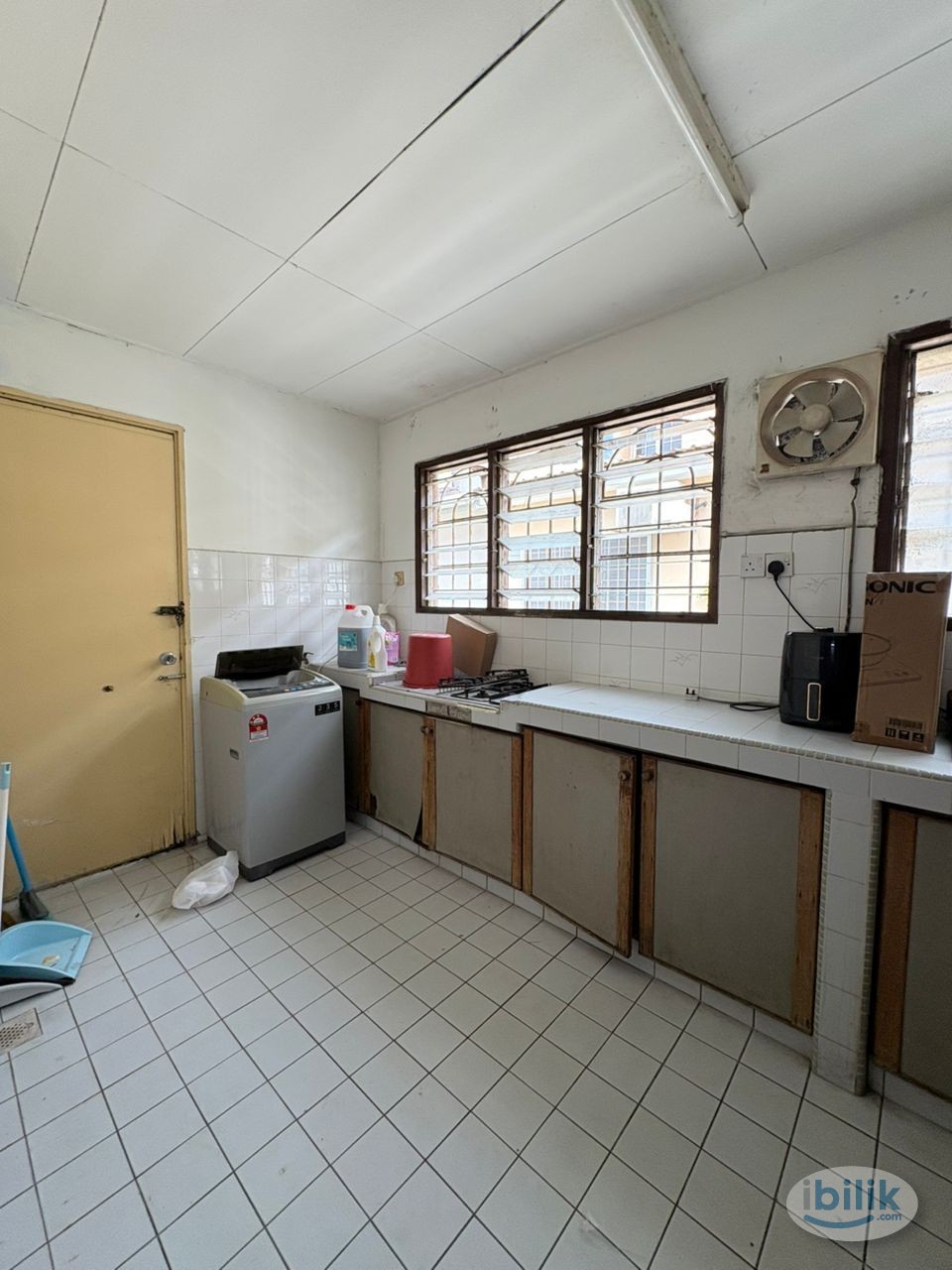 🏠 Single Big Room, Walking distance to MRT Bandar Utama - Image 2