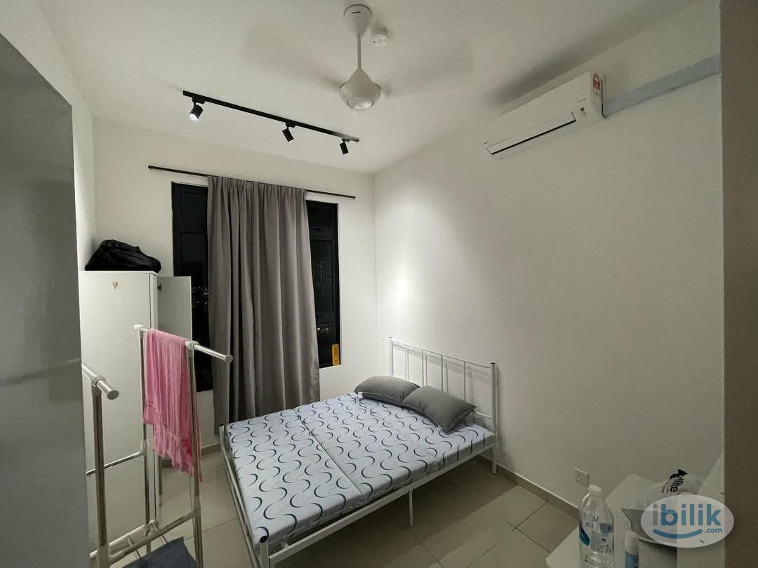 MRT LINK CONDO B11 Parkland Master Room for Male - Image 3