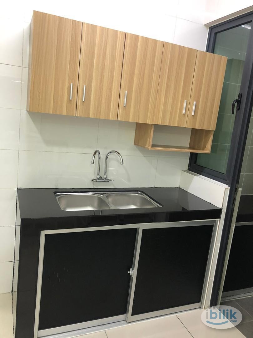 Middle Room at Platinum Lake PV13, Setapak - Image 5