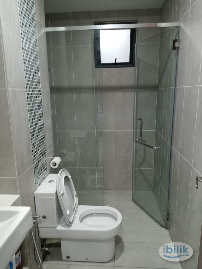 Single Room at The One, Bayan Baru - Image 3
