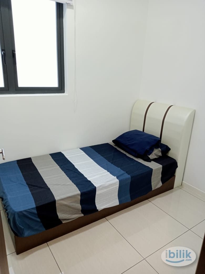 Single Room at The One, Bayan Baru - Image 4
