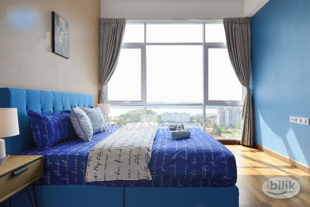 Master Bed Room at Paragon Suites Near to CIQ - Image 3