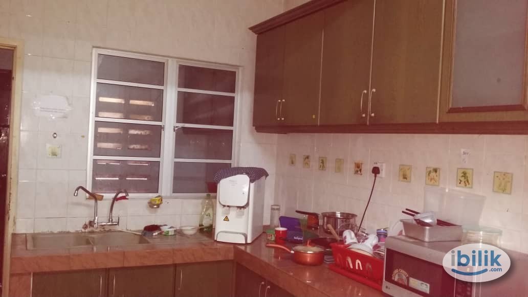 Middle Room at USJ 23, UEP Subang Jaya - Image 2