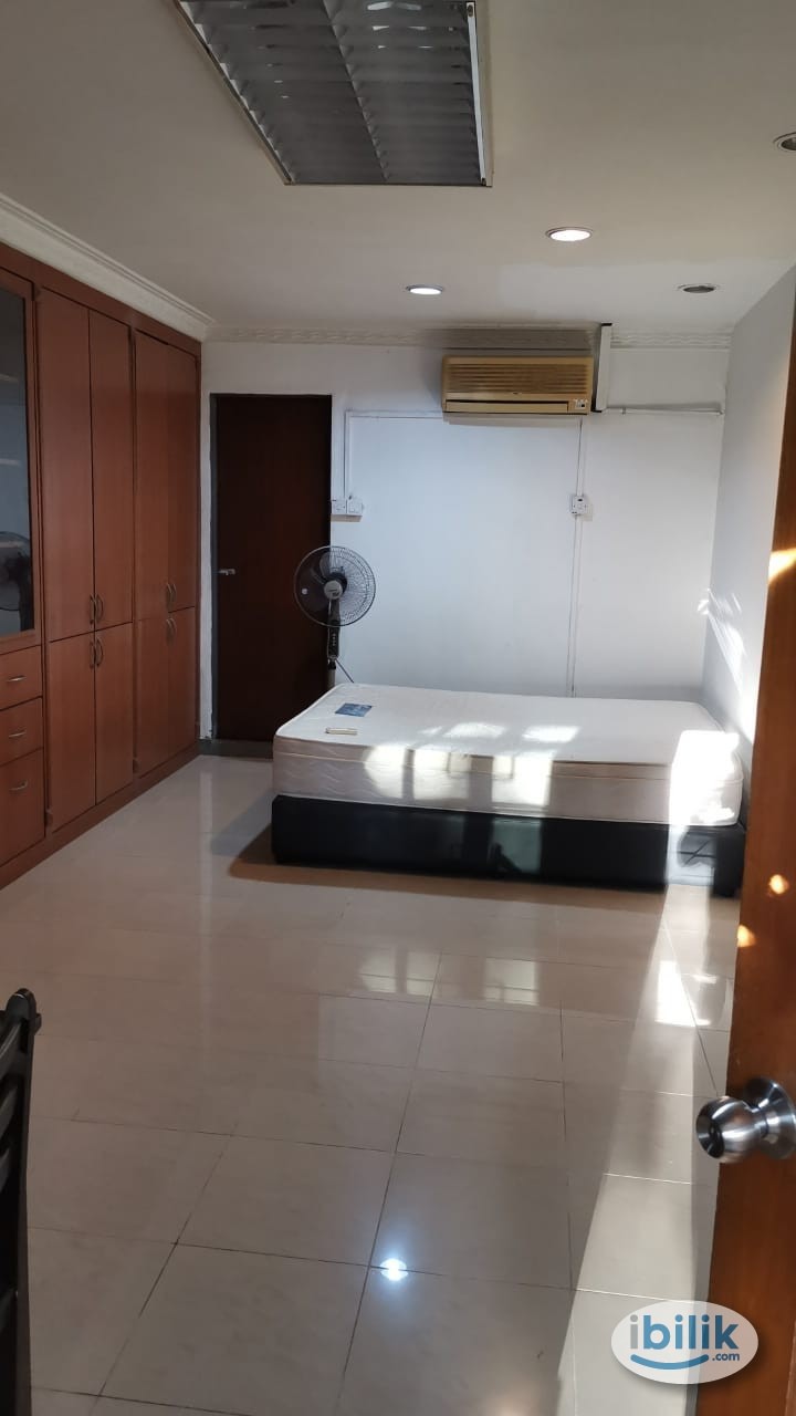 Middle Room at USJ 23, UEP Subang Jaya - Image 5
