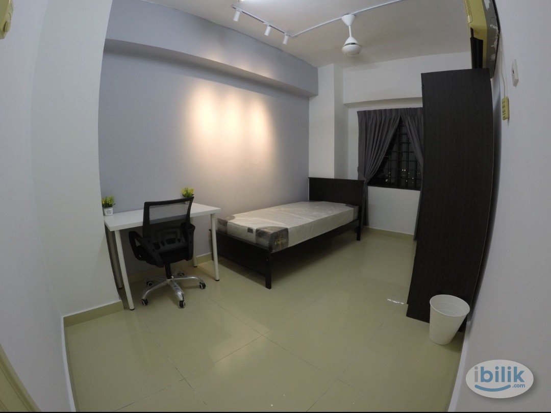 Full Female Unit Clean & Nice Room For Rent IMU APU Bukit Jalil Sri Petaling - Image 1