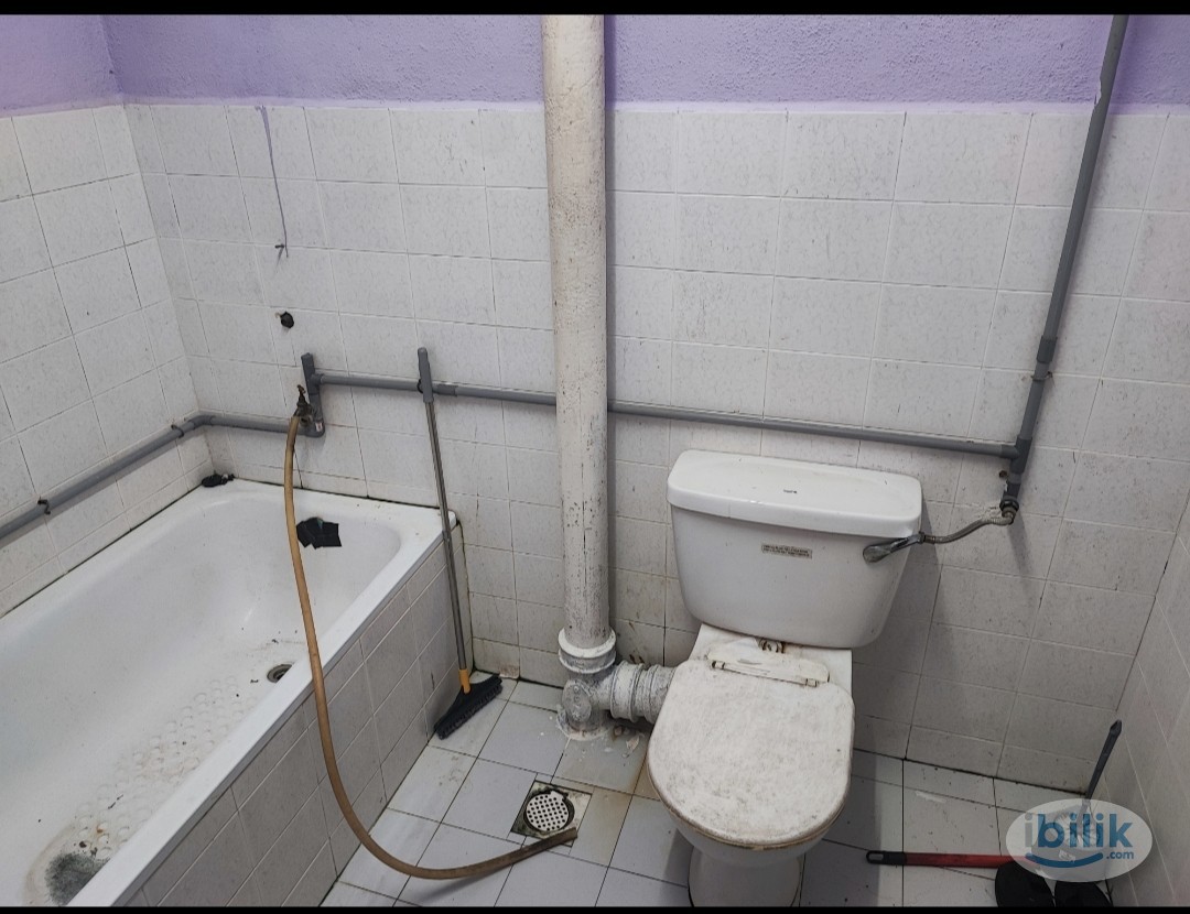 Landed House - Single Room for Rent - Image 5