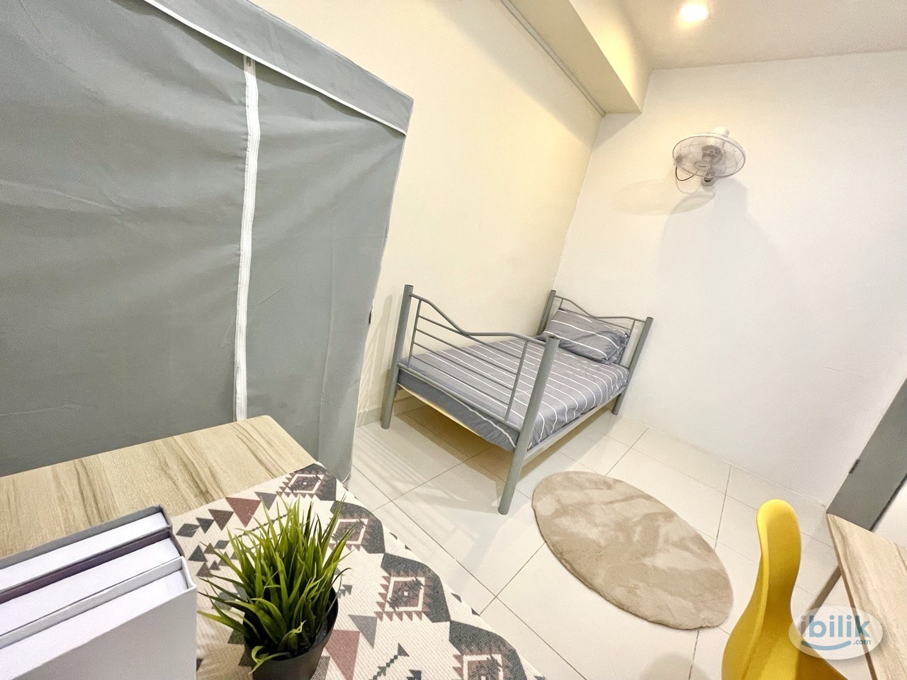 🚆 Walk to LRT & Mall – Regalia Residence Room 📍 - Image 2
