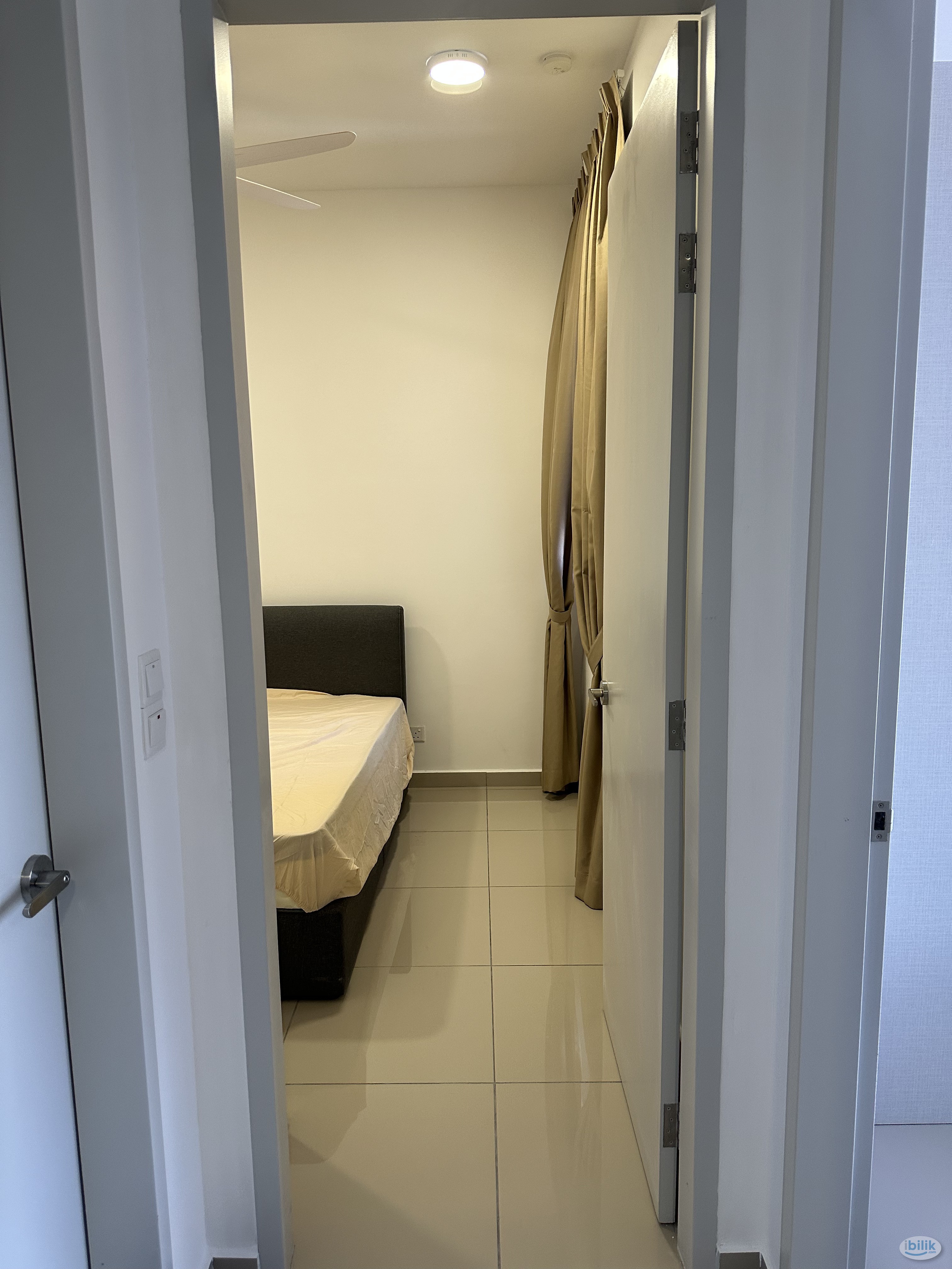 Middle Room at Puchong, Selangor - Image 1