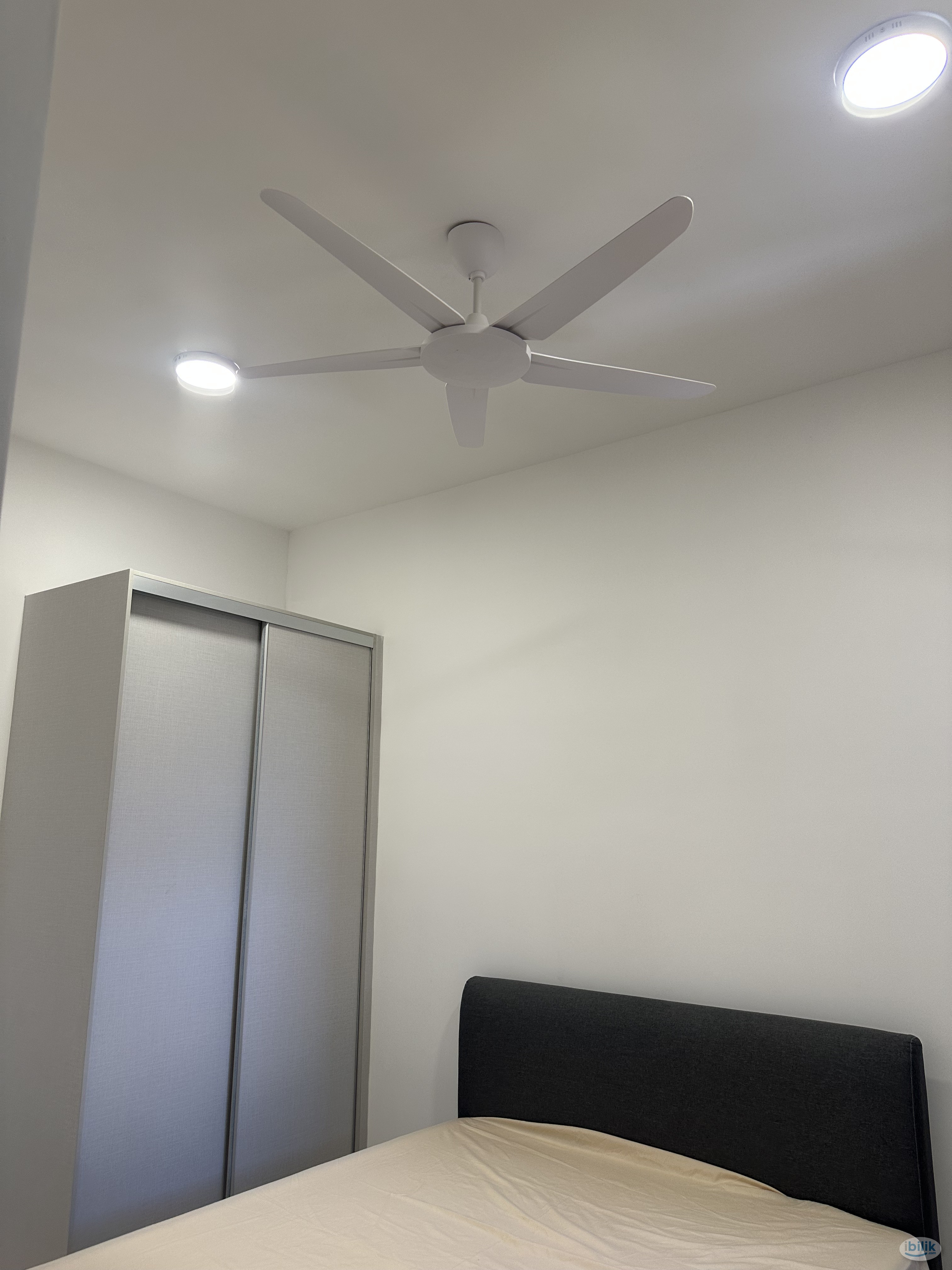 Middle Room at Puchong, Selangor - Image 2