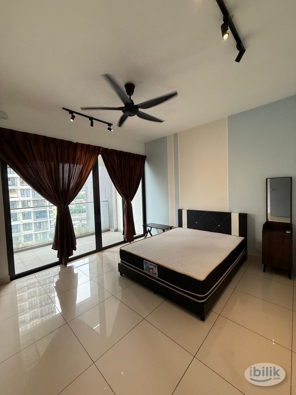 Middle Room FEMALE unit at You Residences, Batu 9 Cheras - Image 1