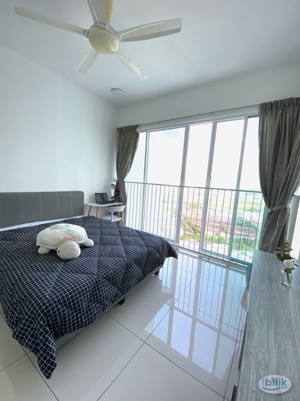 Balcony Medium Room for Rent - Image 1