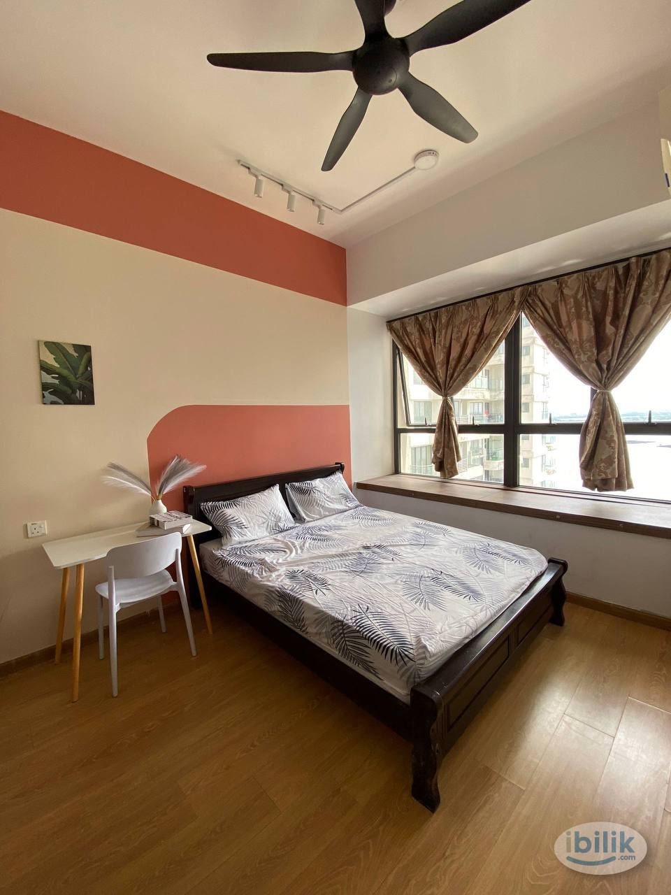 Country Garden / Danga Bay / Female unit only / RM1200 / Attach own toilet / low deposit - Image 1