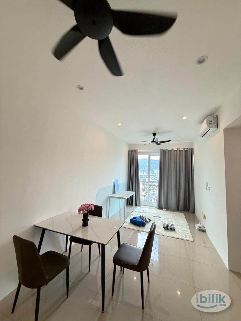 Master Room at Bayan Indah, Penang - Image 4