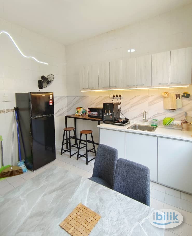 🌟 5 mins → Infineon | 7 mins → MMU | 10 mins → Manipal |Fully Furnished Room - Image 3