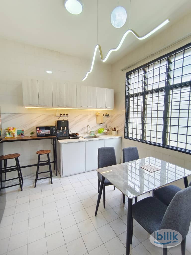 🌟 5 mins → Infineon | 7 mins → MMU | 10 mins → Manipal |Fully Furnished Room - Image 2