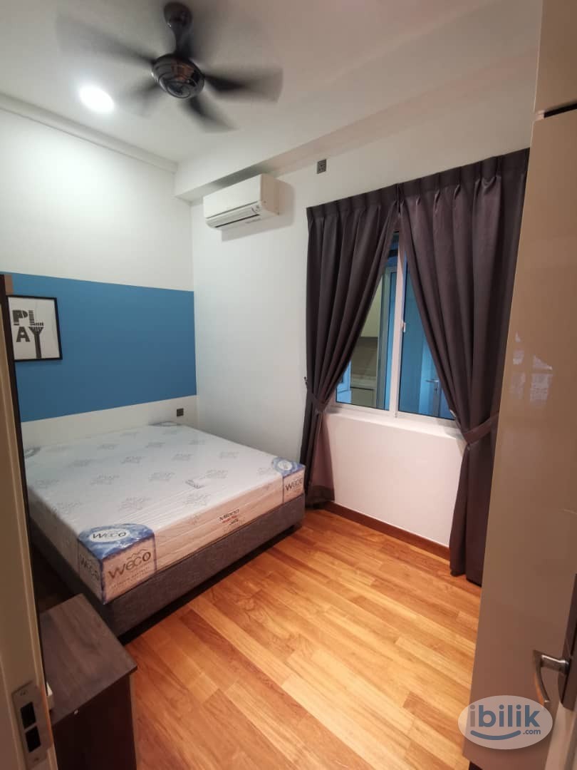 JB Tri Tower Room For Rent Walking CIQ 5 min - Image 1