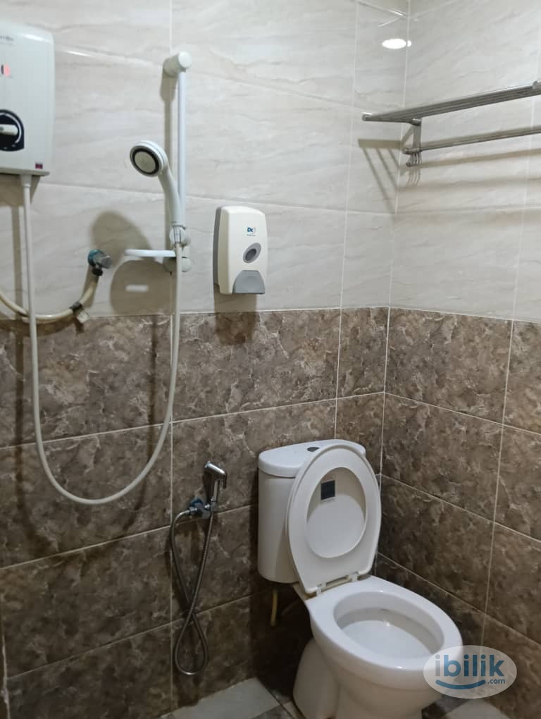 Single Room at Bandar Sunway, Petaling Jaya - Image 3
