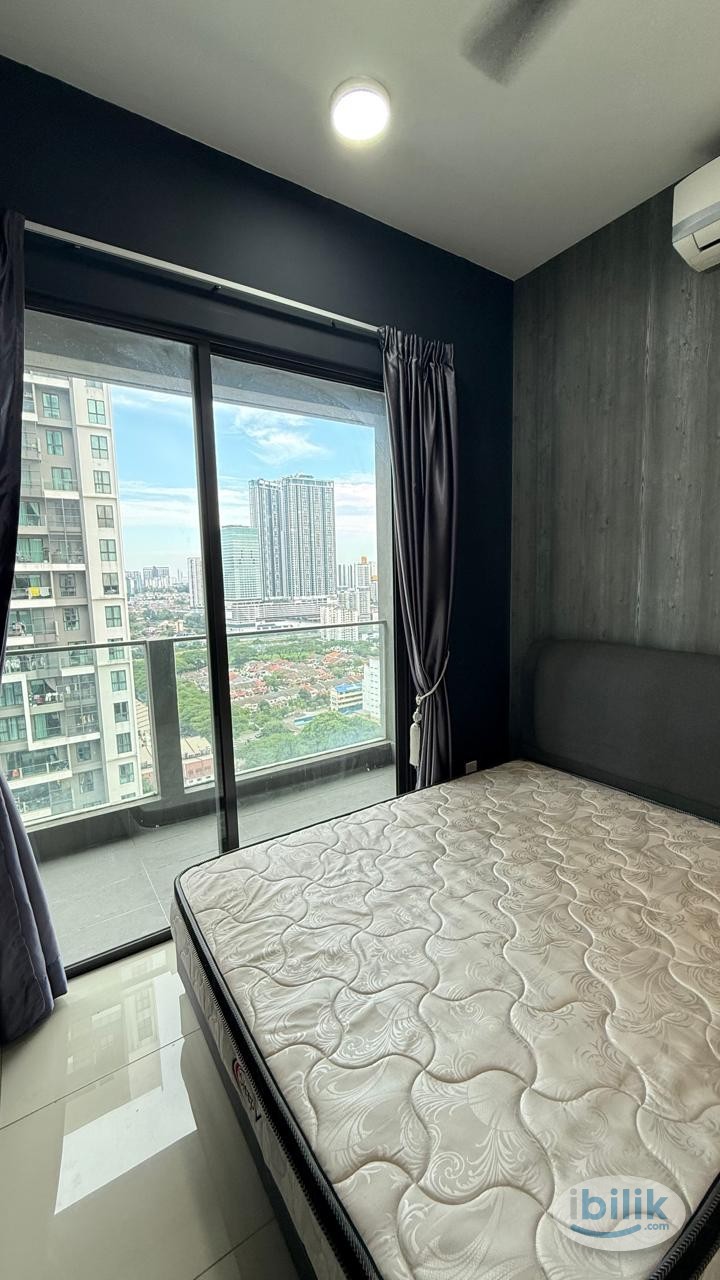 ✅ Middle room with Balcony @ Old Klang Road, 1min walk to Bus Stop🚌 - Image 1