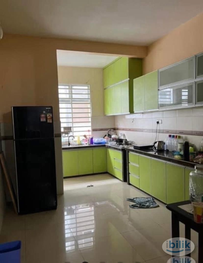 Landed middle room for rent @ Bayan lepas (attached toilet) - Image 2
