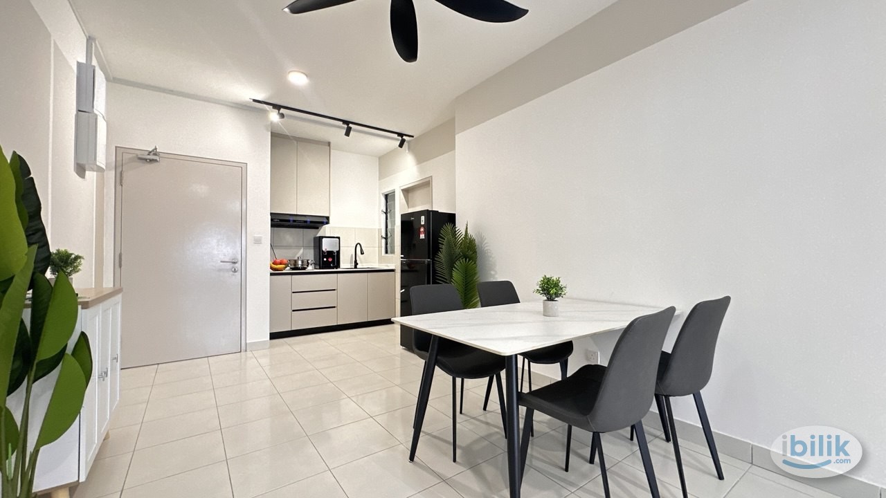 Master Room at Residensi Riamas, Kuala Lumpur - Image 1