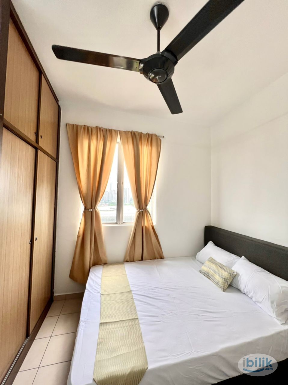2Min walk to Brt!Fully furnish master room for rent at Casa Subang Apartment near Mydin Giant Lrt Damen Mall Restaurant - Image 2