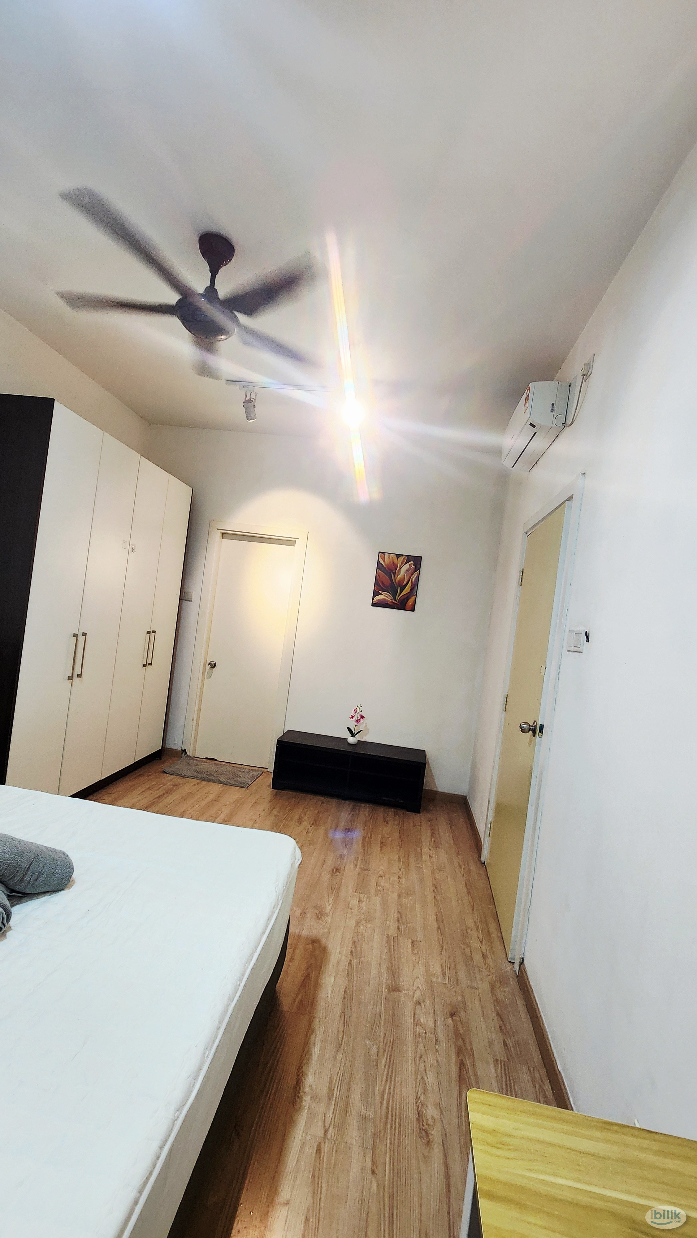Masterbed Room | Direct Owner | Female | CIQ | JB Town | Larkin | BBU | - Image 2
