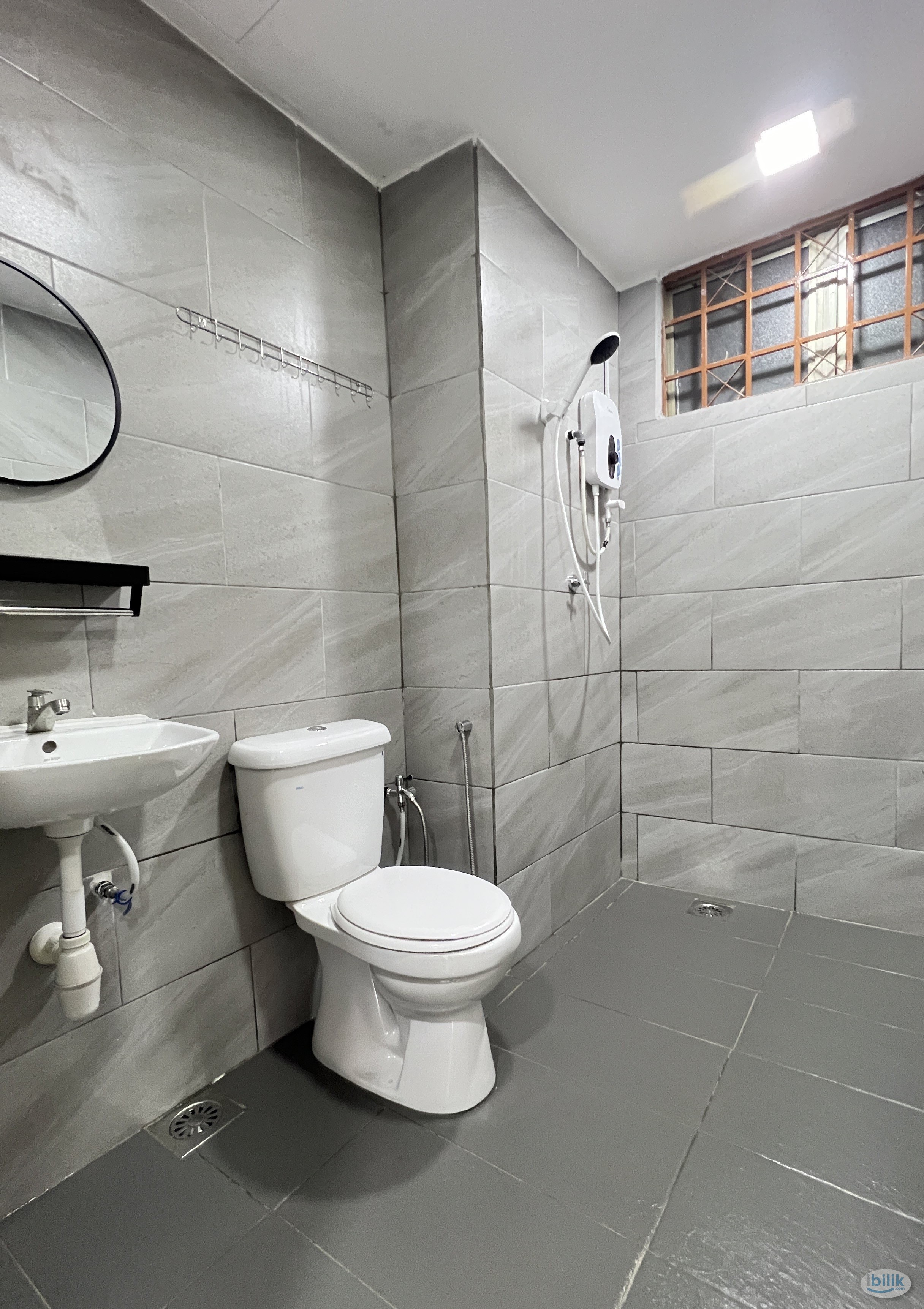 Newly Renovated Fully Furnished Bedroom at Bukit OUG Condo, Bukit Jalil Awan Besar LRT Station - Image 3