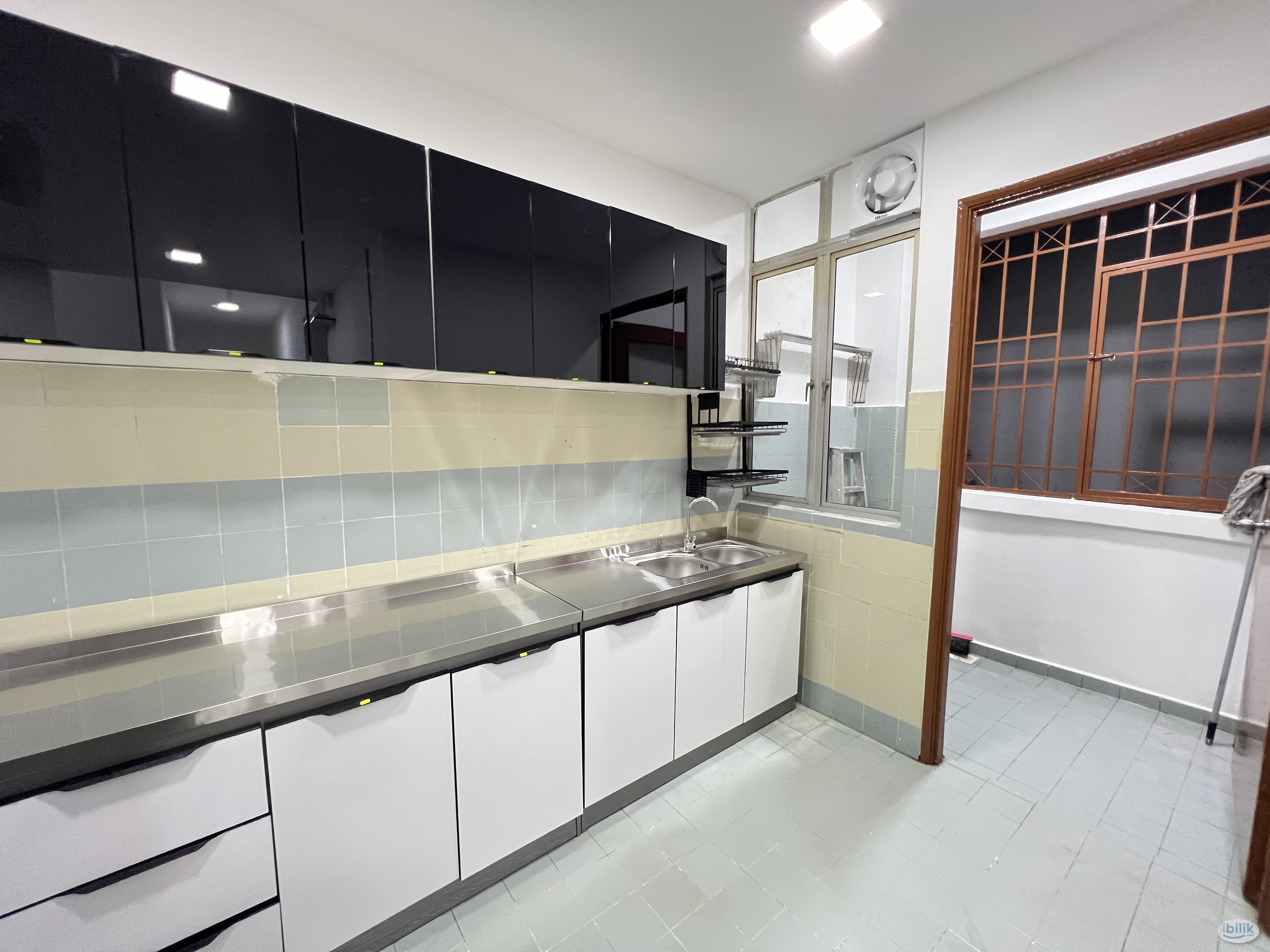 Newly Renovated Fully Furnished Bedroom at Bukit OUG Condo, Bukit Jalil Awan Besar LRT Station - Image 2