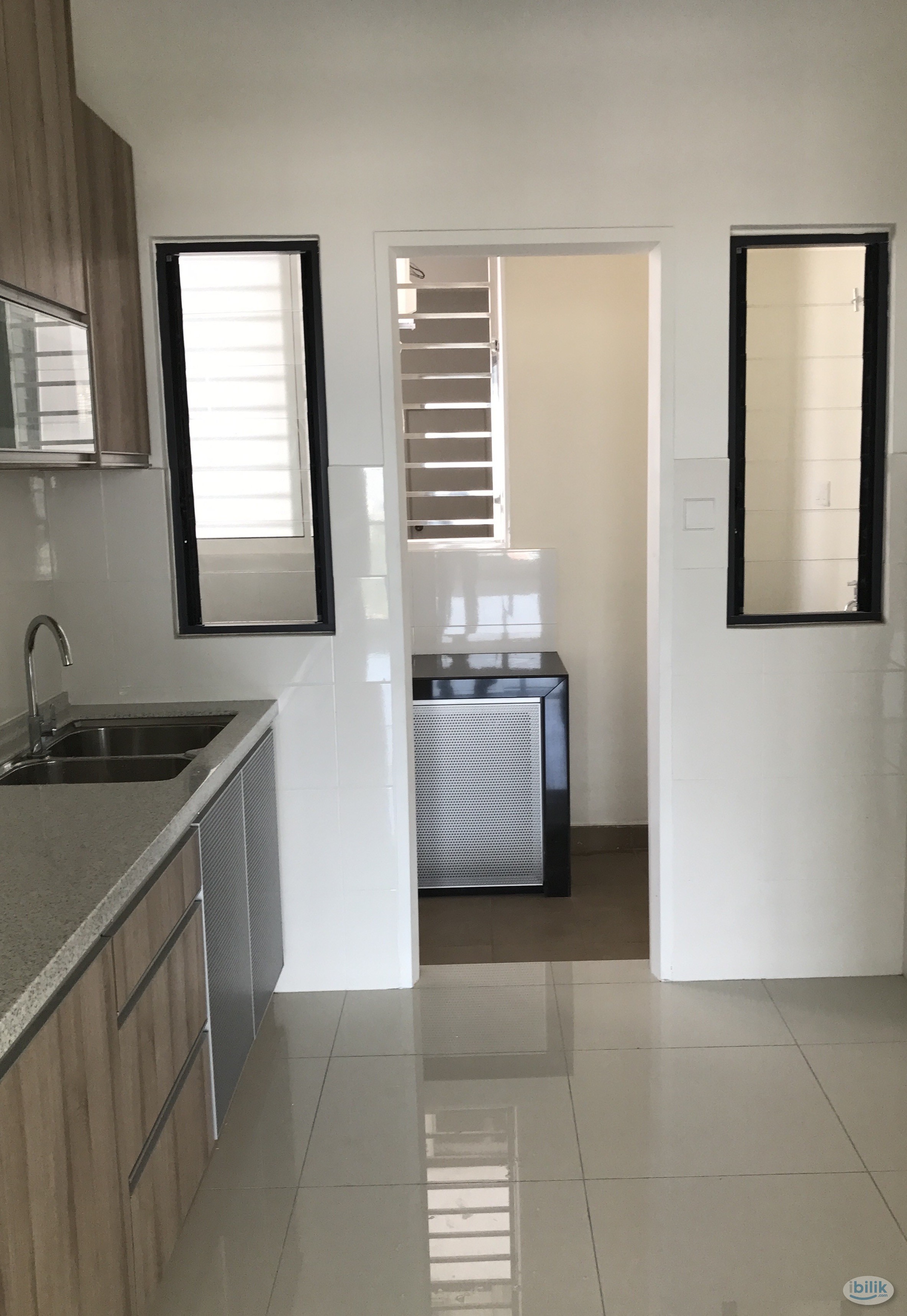 Fully Furnished Bedroom in 8 Kinrara Condo - Image 2