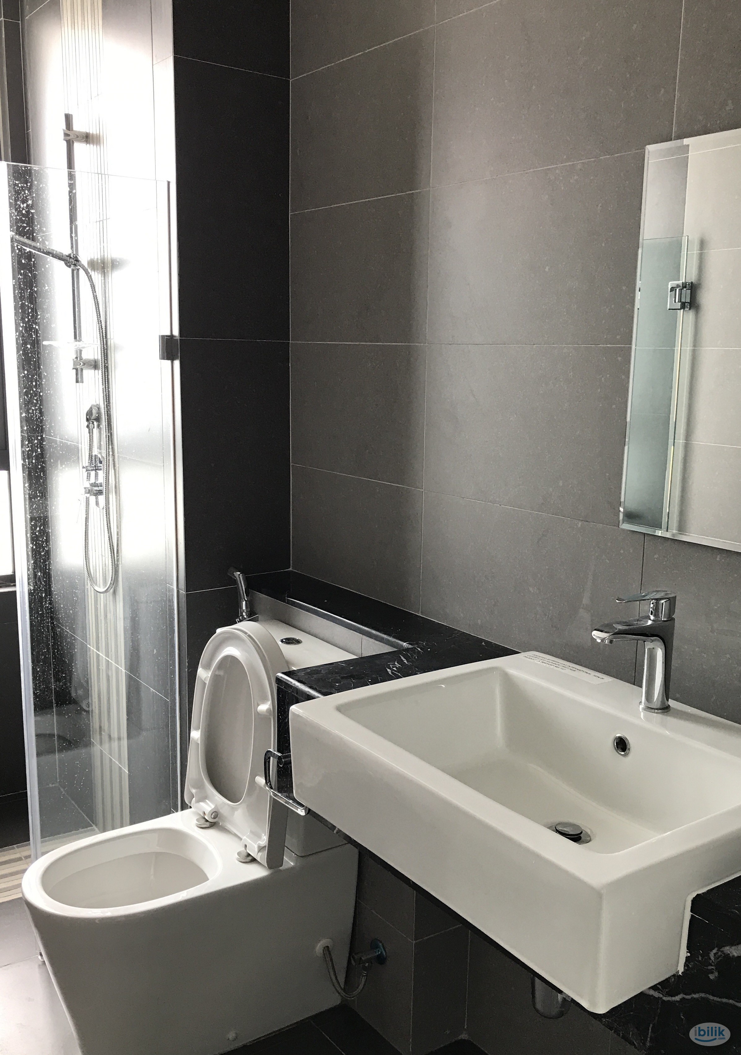 Fully Furnished Bedroom in 8 Kinrara Condo - Image 3