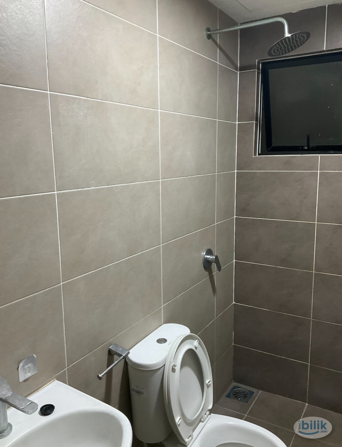 Middle Room Couple Mixed unit Several rooms Residensi Hijauan The Greens Direct owner KTM Batu Tiga Shah Alam - Image 5