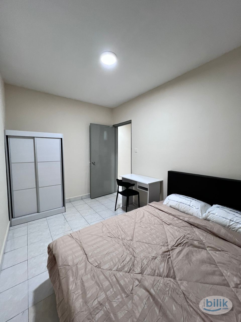 Flora Damansara Kepong Bilik Tengah (Perempuan saja)Ready move in - Image 1