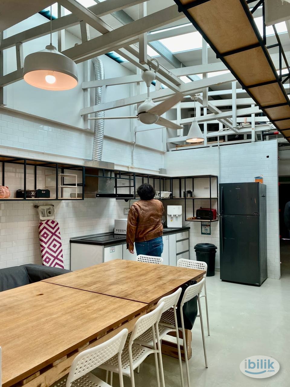 🧳 Fully Furnished Room with Easy Access – TTDI Living 🚆 - Image 3