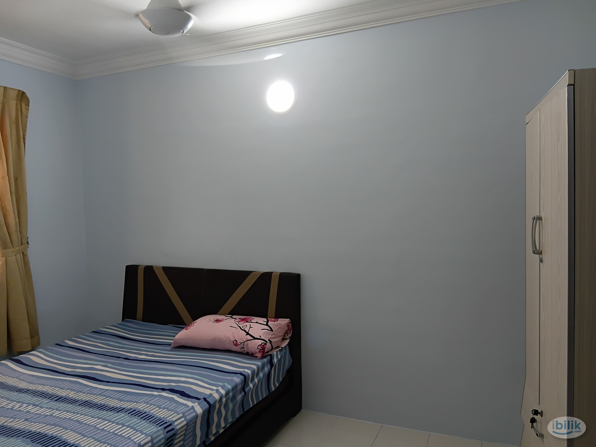 Fully Furnished Middle Room at Georgetown, Penang - Image 2