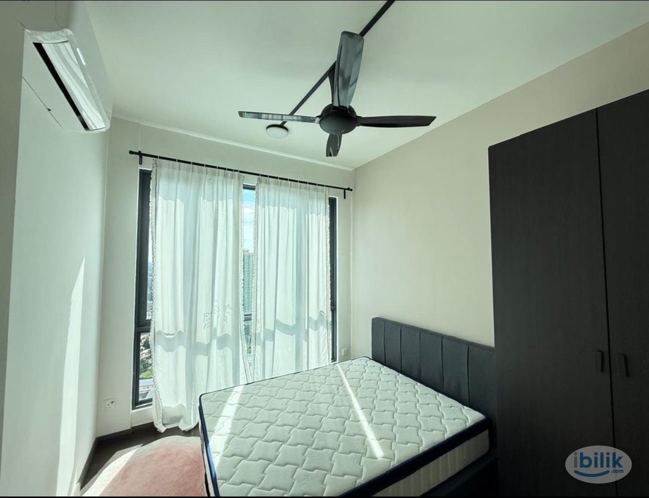 JB Town SKS Pavillion Room For Rent - Image 1