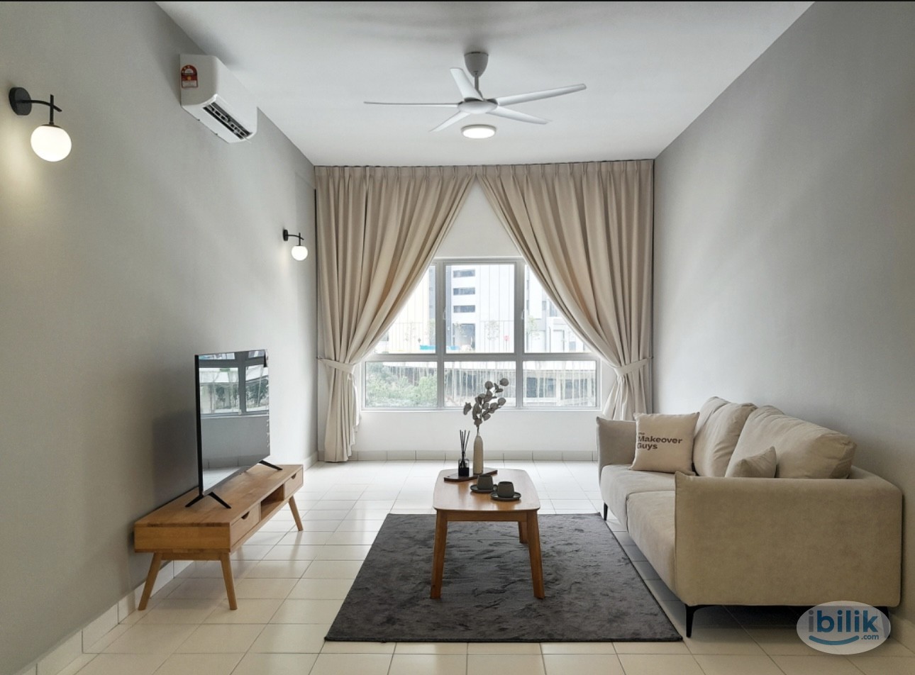 Middle Room at Bukit Jalil, Kuala Lumpur - Image 3