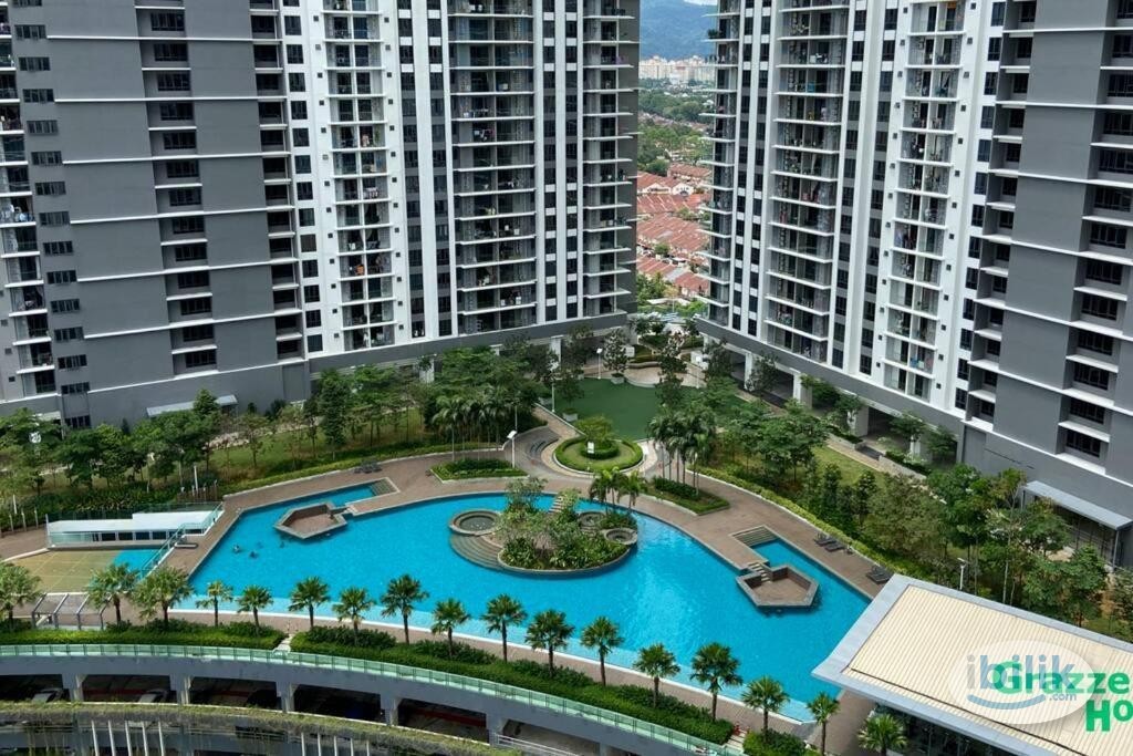 Middle Room at United Point Residence, Kepong - Image 5