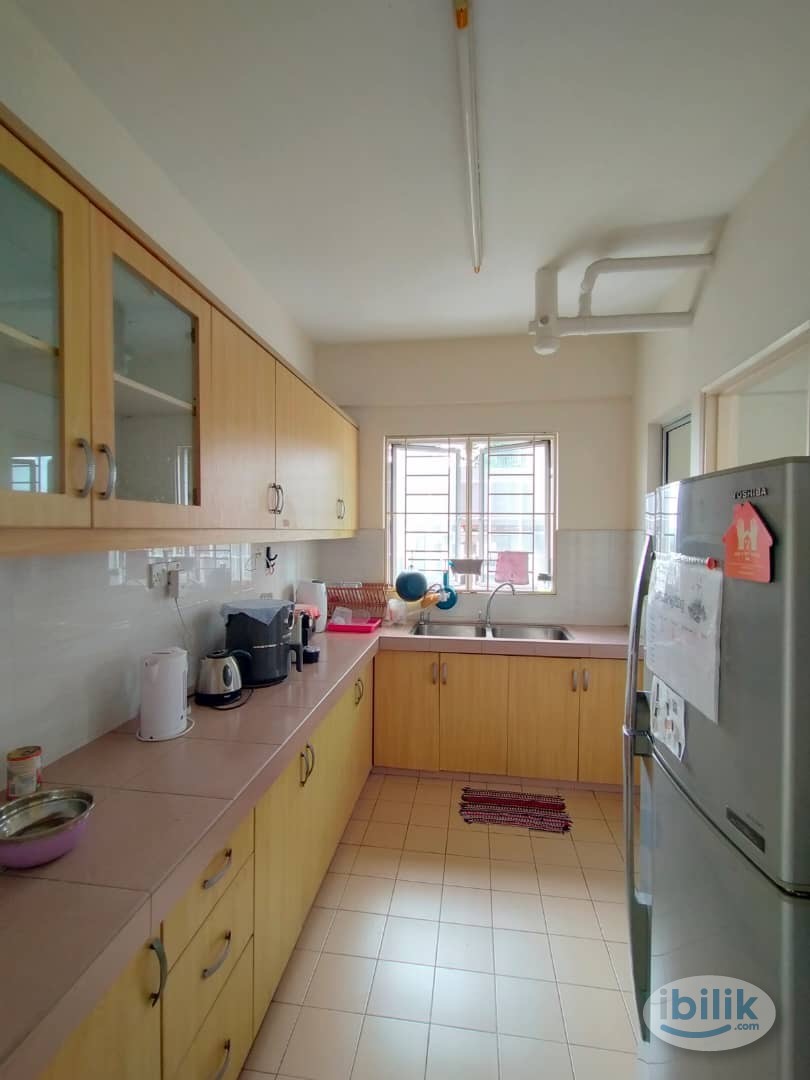 Master Room at Casa Damansara 1, Petaling Jaya - Image 3