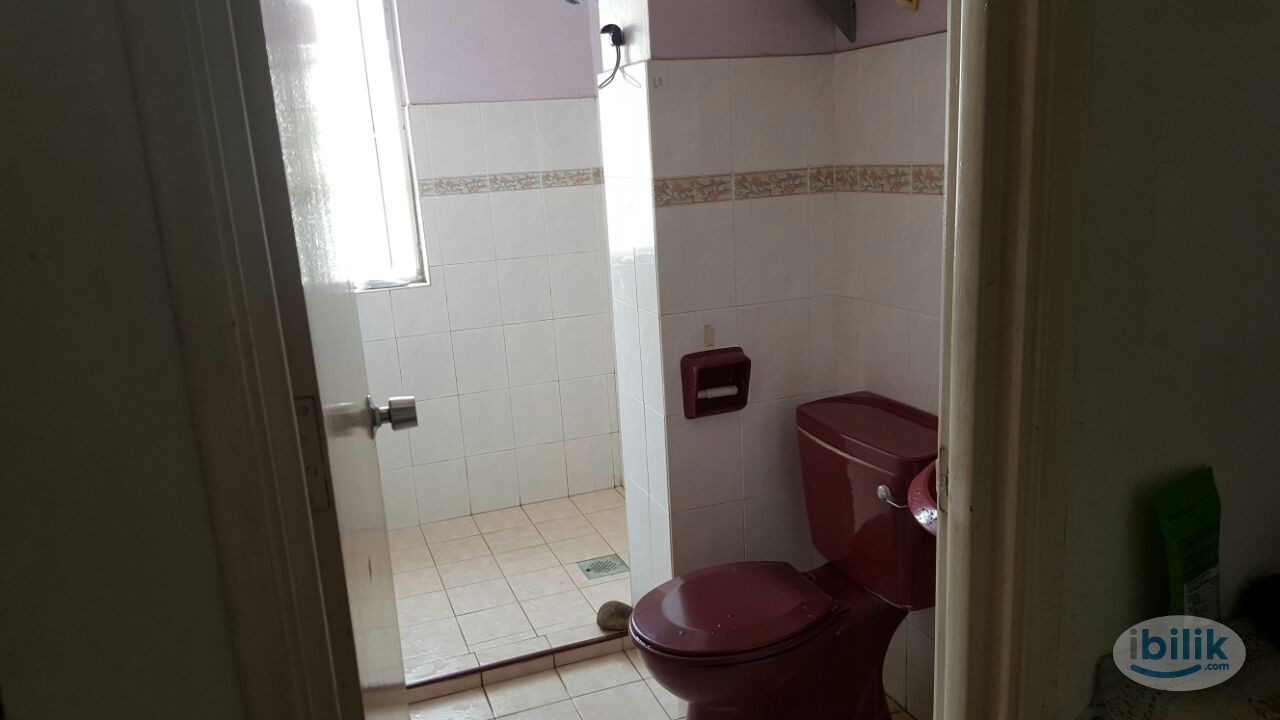 Master Room at Kelana D'Putera, Kelana Jaya - Image 3