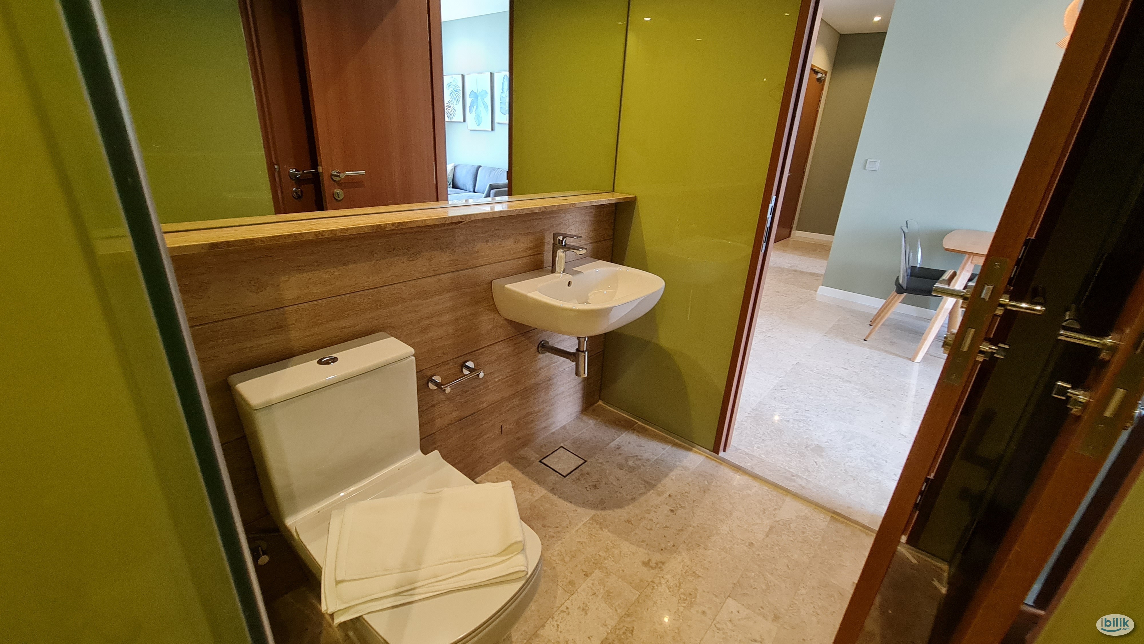 [3 Mins Walking to KLCC] Middle Room at Sky Suites - Image 3