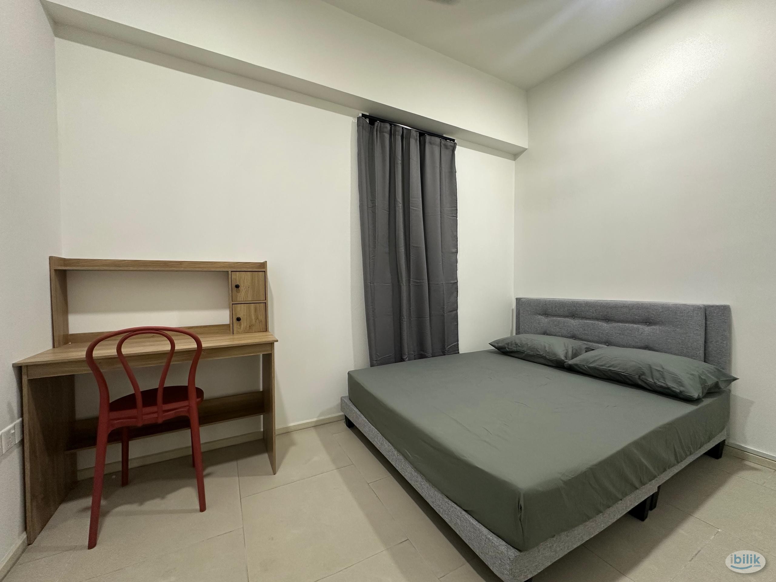 Middle Room at SQWhere, Sungai Buloh - Image 1