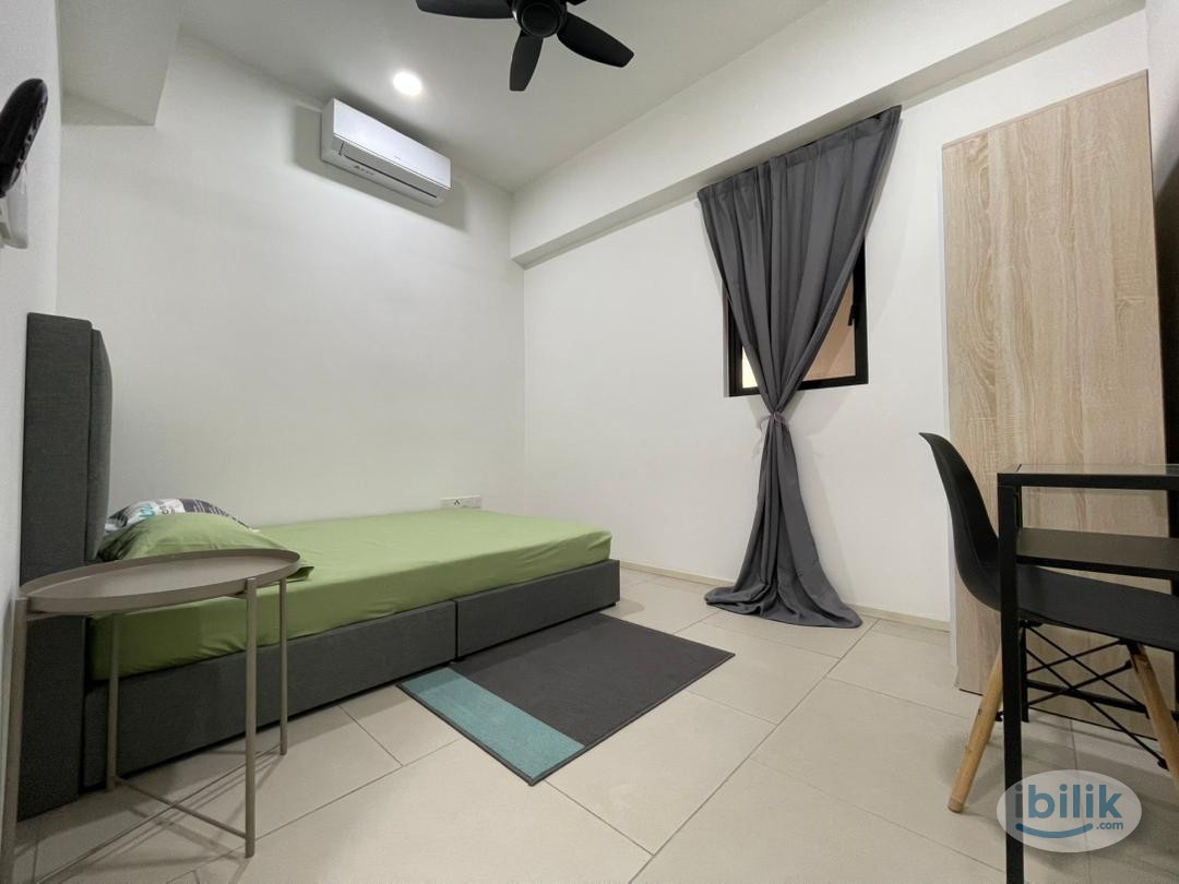 Middle Room at SQWhere, Sungai Buloh - Image 1