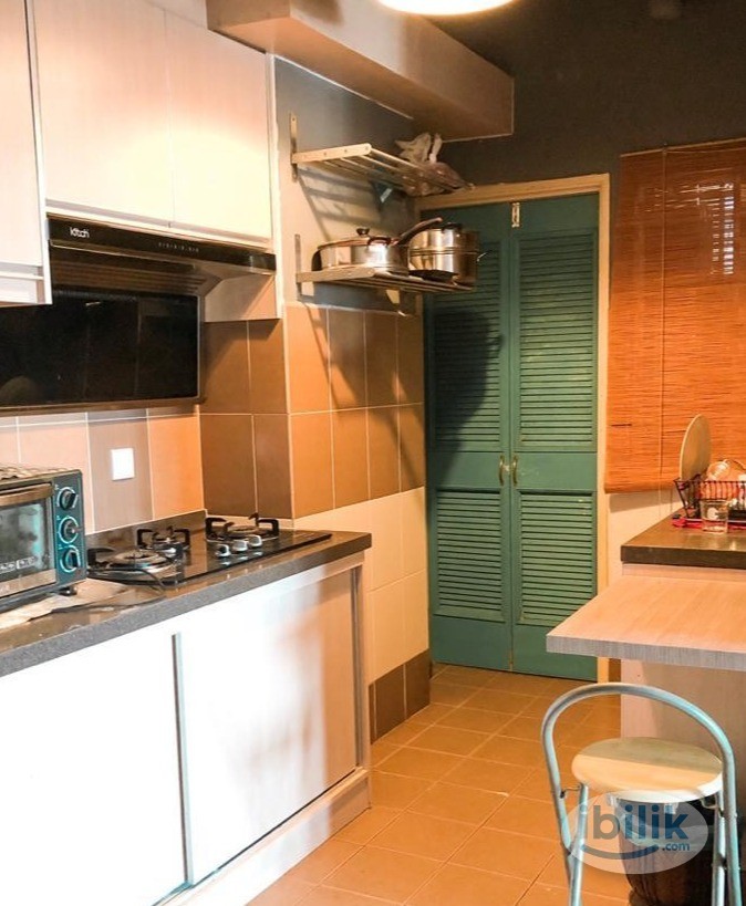 MIDDLE ROOM, Ampang Boulevard (female only) - Image 2