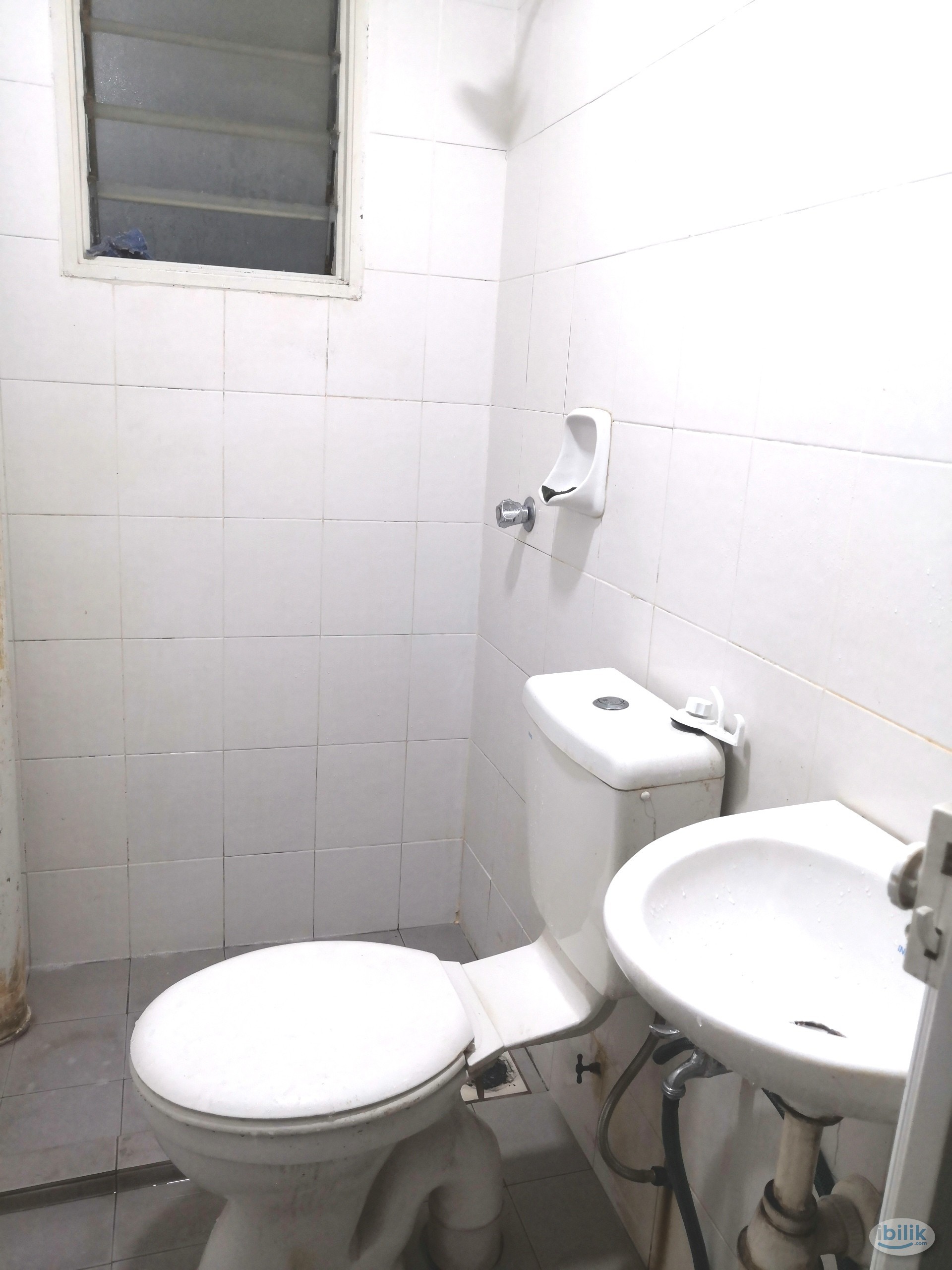 Small Room at Kota Kemuning/Bukit Rimau - Image 1