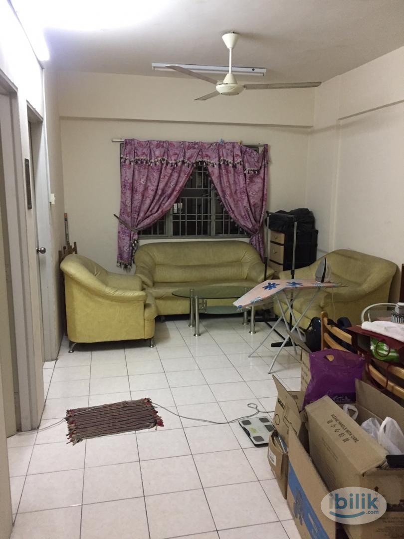 Single Room at Kantan Court, Seri Kembangan - Image 5